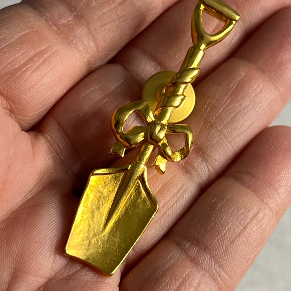 Vtg KARL LAGERFELD 1990s Gold Tone Garden shovel Brooch Pin Neiman Marcus